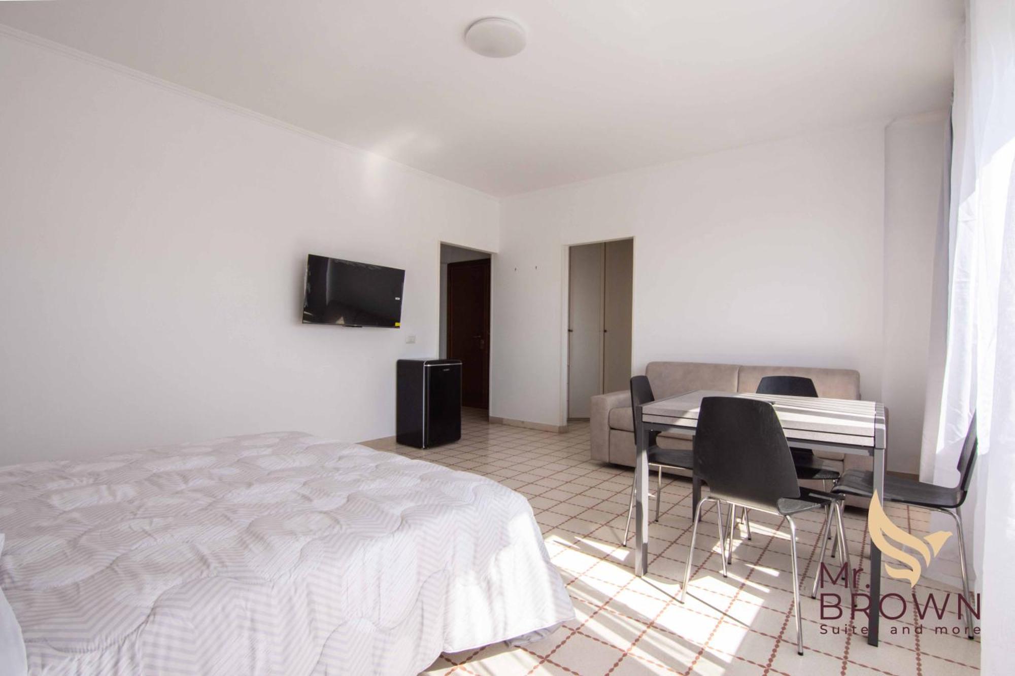 Mr Brown Home And Suites — Foto’s 3